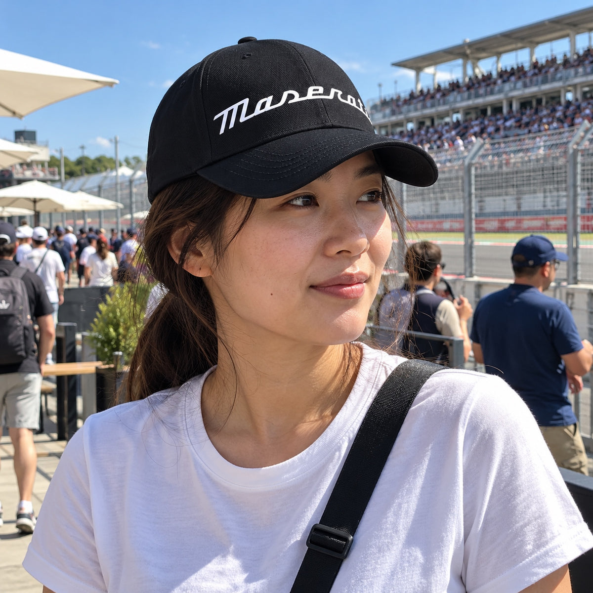 Șapcă Maserati Casual – neagră – fotografie ilustrativă 2 (AI)