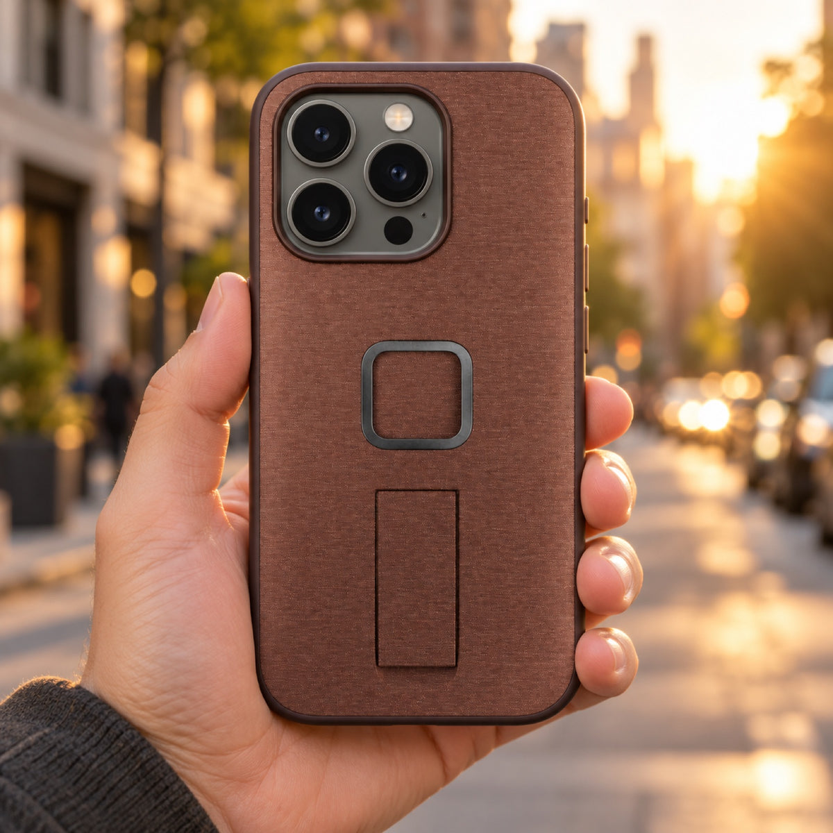 Peak Design Everyday Loop Case iPhone 15 Pro Max v2 – Redwood – fotografie ilustrativă (AI)