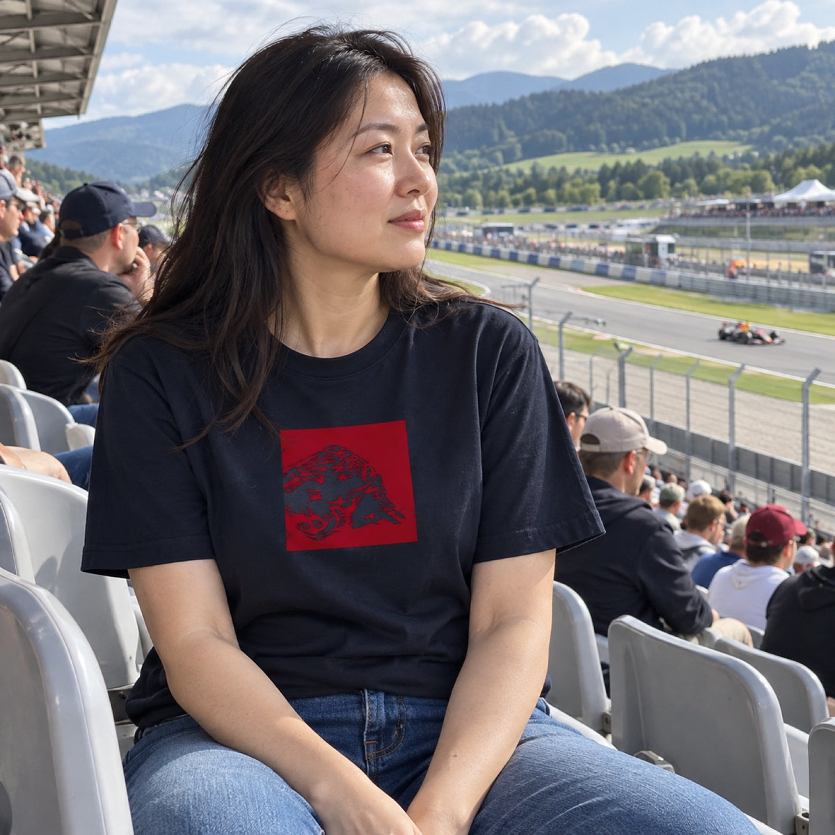 Red Bull Ring CORE Casual T-Shirt with RRI Motif – ilustrační foto 2 (AI)