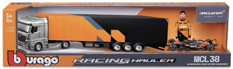 Machetă McLaren MCL38 BBurago #4 Lando Norris 2024 cu camion Mercedes