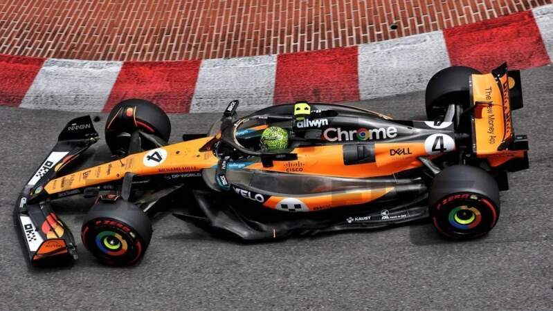 Machetă McLaren F1 MCL39 BBurago #4 Lando Norris Monaco 2025 1:43 Signature