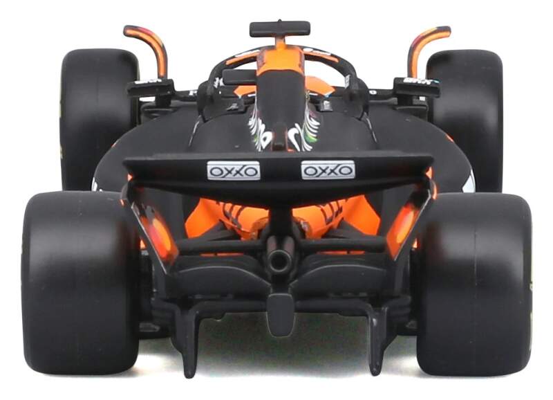 Machetă McLaren F1 MCL39 BBurago #81 Oscar Piastri 2025 1:43 Signature