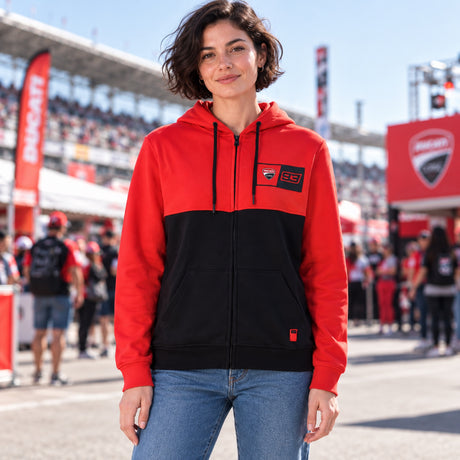 Hanorac pentru fani Ducati Corse – Marc Marquez cu logo 93 – fotografie ilustrativă (AI)
