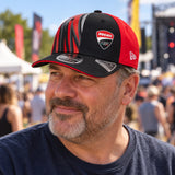 Șapcă Ducati Corse 9SEVENTY cu logo – fotografie ilustrativă (AI)