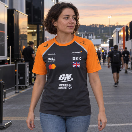 McLaren F1 Lando Norris Team T-Shirt with Sponsor Logos – Dark Grey – ilustrační foto 2 (AI)