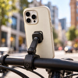 Peak Design Everyday Case iPhone 16 Pro – Bone – illustrative photo (AI)