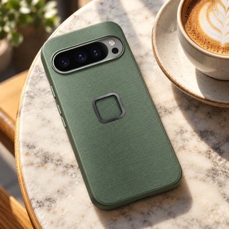 Peak Design Everyday Case – Google Pixel 9 Pro – Sage – fotografie ilustrativă (AI)