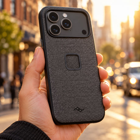 Peak Design Everyday Case Slimlink iPhone 18 Pro Max – Charcoal – fotografie ilustrativă (AI)
