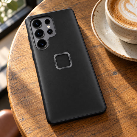 Everyday Case Clarino – Samsung Galaxy S25 Ultra – Black – fotografie ilustrativă (AI)