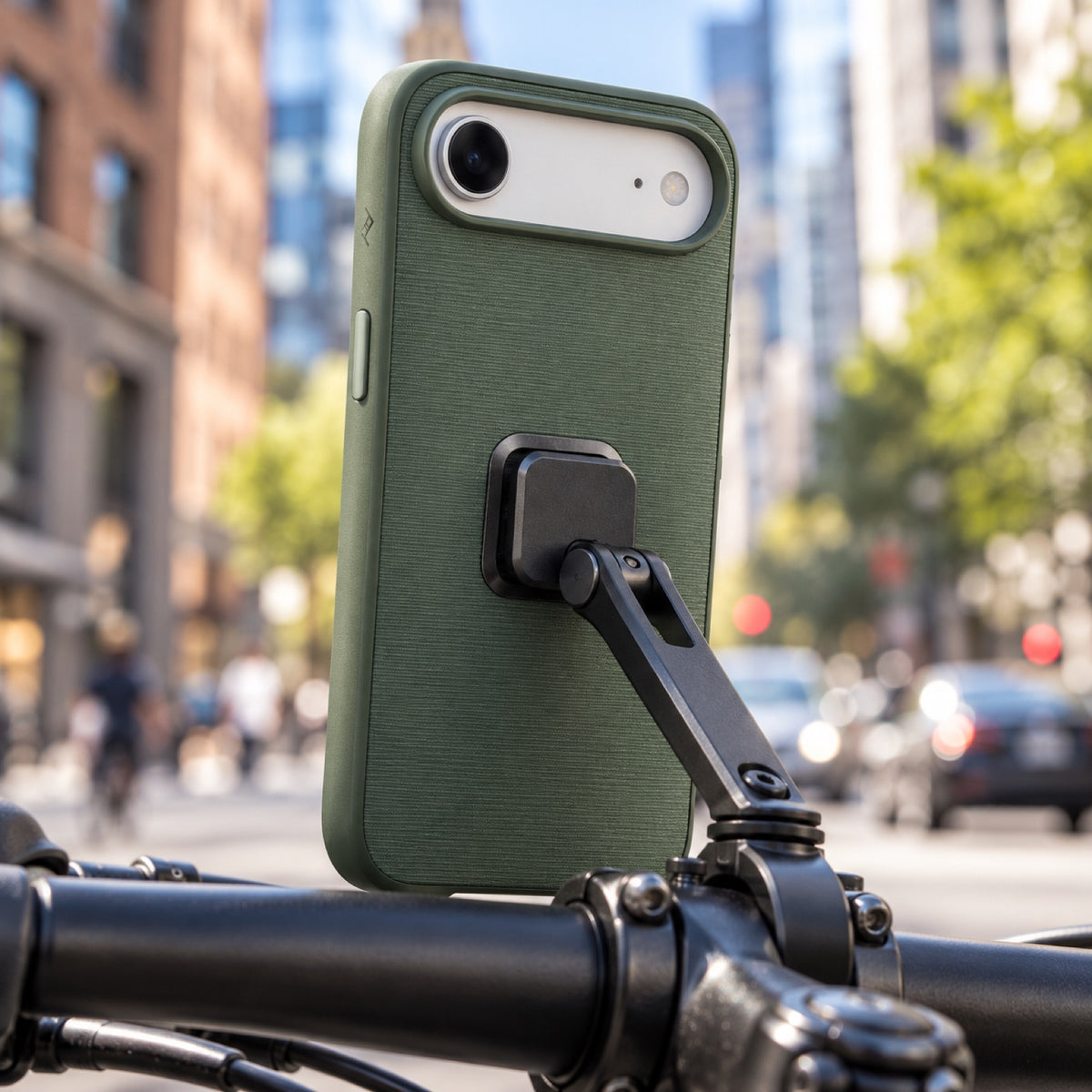Peak Design Everyday Fabric Case – iPhone 17 Air – Sage – illustrative photo (AI)
