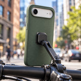 Peak Design Everyday Fabric Case – iPhone 17 Air – Sage – illustrative photo (AI)