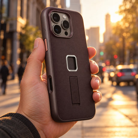 Peak Design Everyday Loop Case iPhone 16 Pro Max – Eclipse – fotografie ilustrativă (AI)