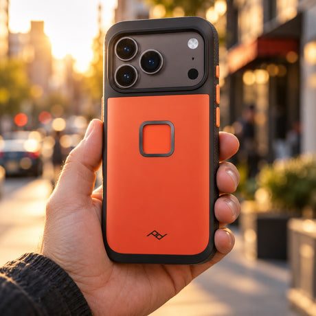 Peak Design GNAR Case – iPhone 17 Pro – Ibis – fotografie ilustrativă (AI)