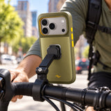 Peak Design GNAR Case – iPhone 17 Pro – Kelp – illustrative photo (AI)