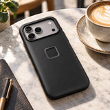Peak Design GNAR Case – iPhone 17 Pro Max – Black – fotografie ilustrativă (AI)