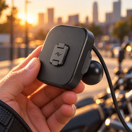 Peak Design Motorcycle Mount 1" Ball Adapter Locking & Charging – Black – fotografie ilustrativă (AI)