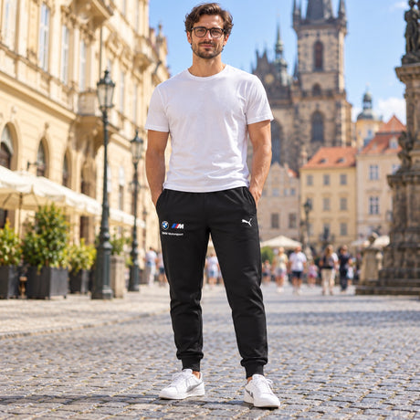 Pantaloni de trening bărbătești BMW Motorsport MT7 – negri – fotografie ilustrativă (AI)