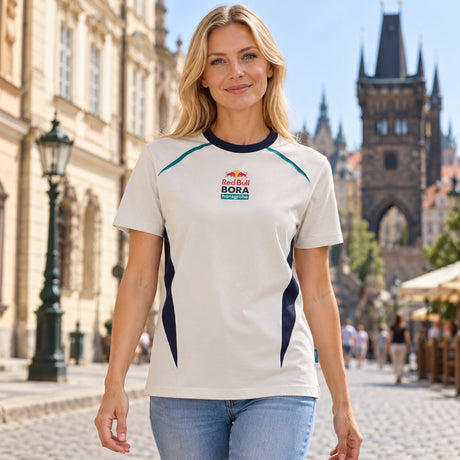 Tricou pentru fani Red Bull Bora Hansgrohe Urban – fotografie ilustrativă (AI)