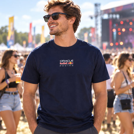 Tricou Oracle Red Bull Racing ediția RACING cu logo – bleumarin – fotografie ilustrativă (AI)