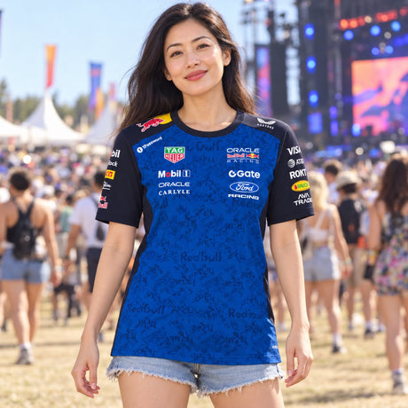 Tricou de echipă Oracle Red Bull Racing cu logo-urile sponsorilor – fotografie ilustrativă (AI)