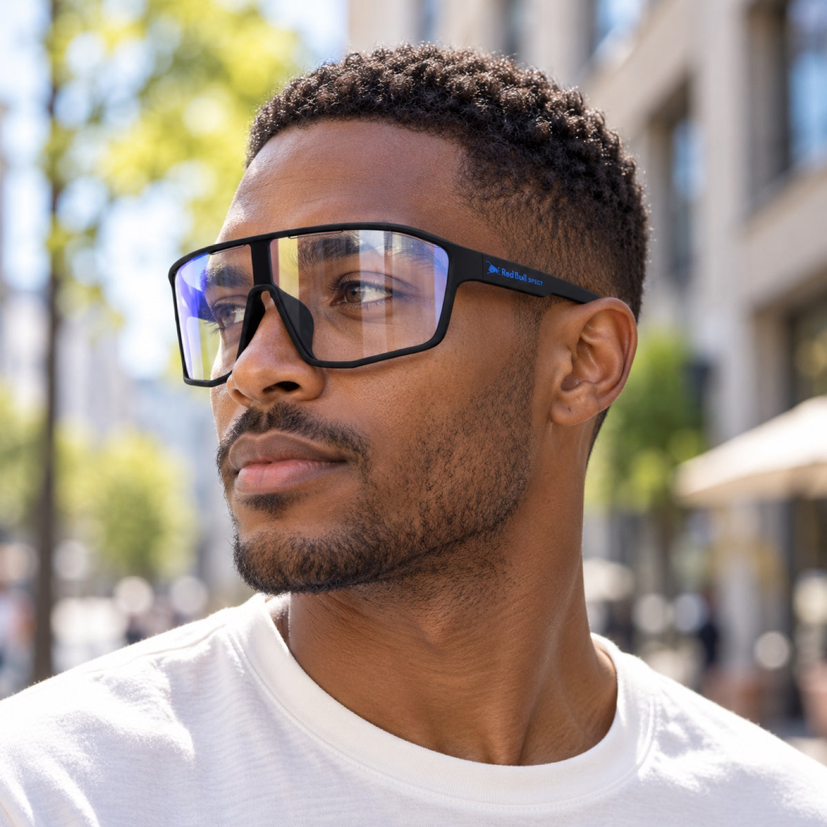 Ochelari de soare Red Bull Spect DAFT – negri cu lentile fotocromatice – fotografie ilustrativă (AI)