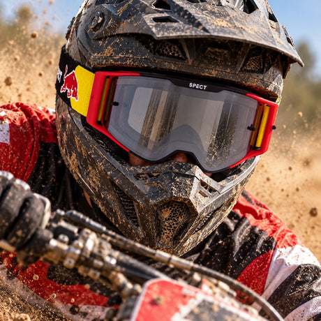 Ochelari de motocros Red Bull Spect TORP – negru/roșu cu lentile fumurii – fotografie ilustrativă (AI)