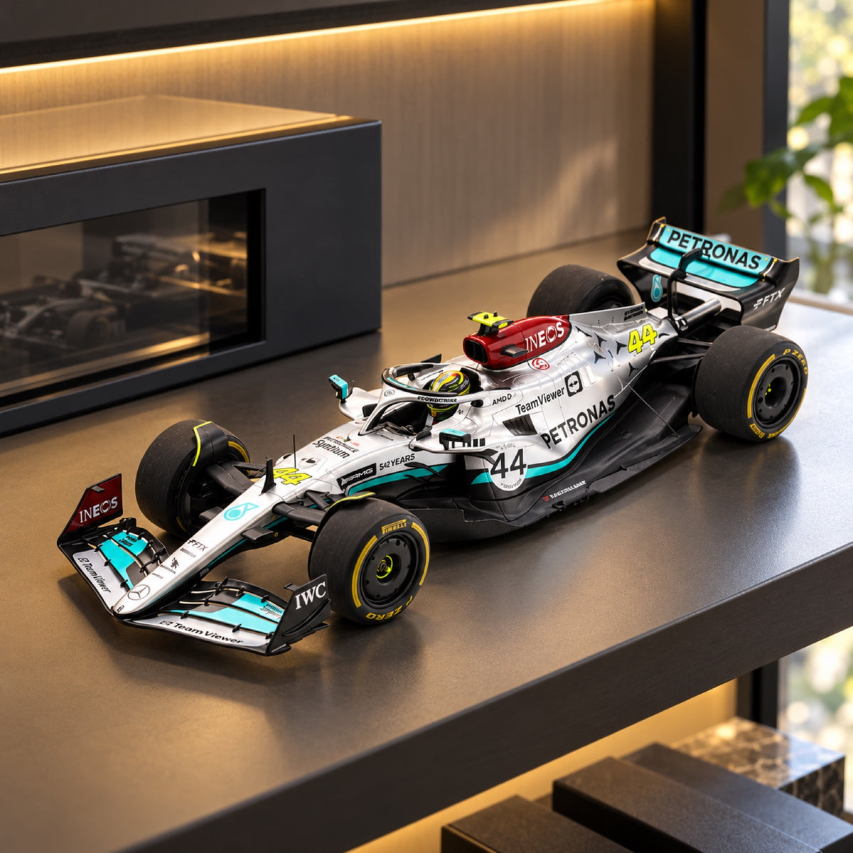Machetă Spark Mercedes-AMG PETRONAS W13 E Lewis Hamilton 1:18 – Belgian GP 2022 – fotografie ilustrativă (AI)