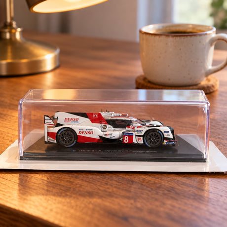 Machetă Toyota TS050 Hybrid Le Mans 2017 1/43 – fotografie ilustrativă (AI)