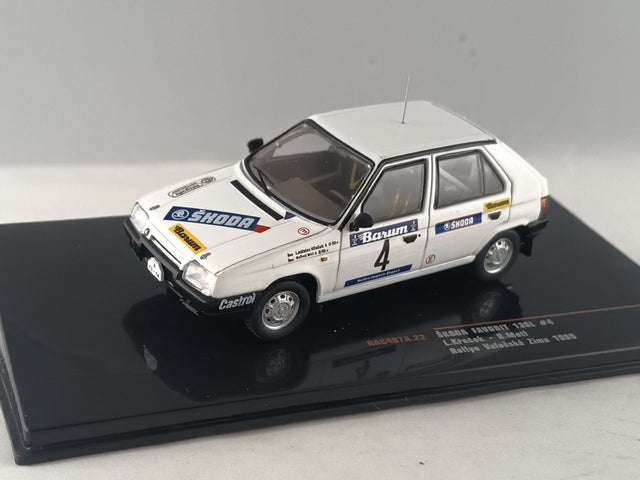 Machetă IXO Škoda Favorit 136L N.4 Rallye Valašská Zima 1989