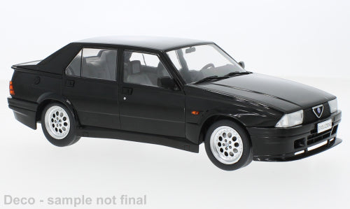 Machetă Alfa Romeo 75 Turbo Evoluzione neagră