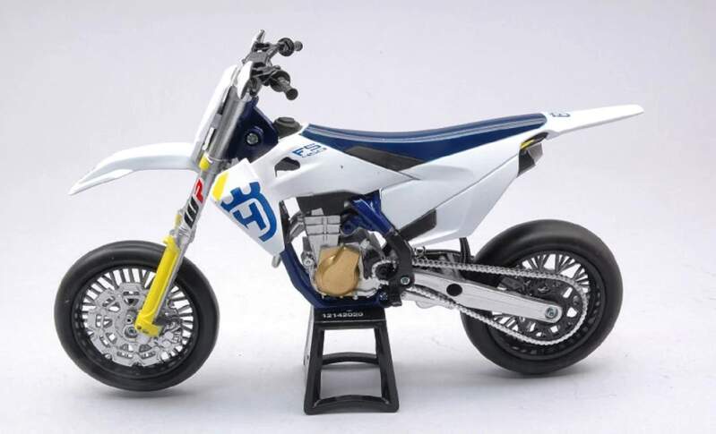 Machetă motocicletă Husqvarna FS 450 Supermoto