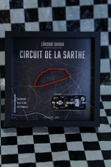 PETROL ART 3D Le Mans Frame with Ford GT40 MK II Bruce McLaren 1:43 Model