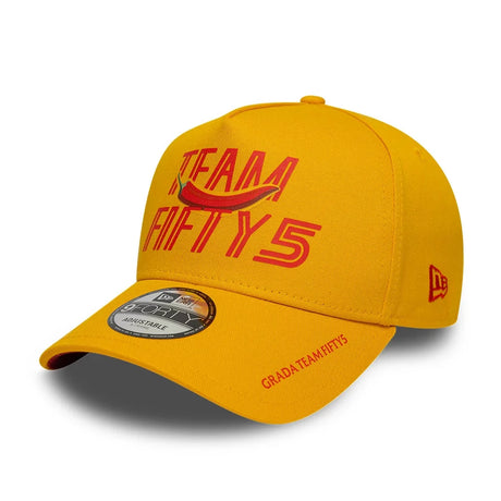Șapcă Carlos Sainz TEAMFIFTY5 New Era 9FORTY – galbenă