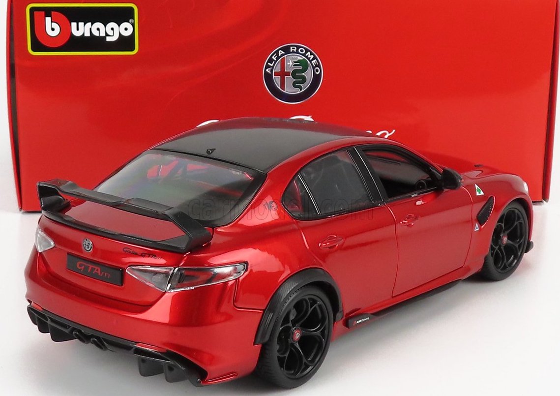 Machetă Bburago Alfa Romeo Giulia GTAm roșie