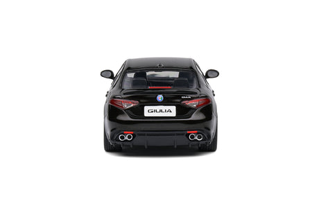 Machetă Solido Alfa Romeo Giulia Quadrifoglio 1:43 neagră