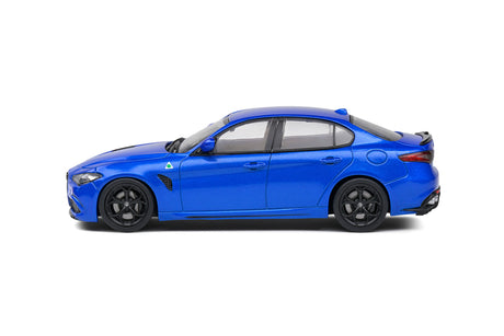 Machetă Solido Alfa Romeo Giulia Quadrifoglio 1:43 albastră