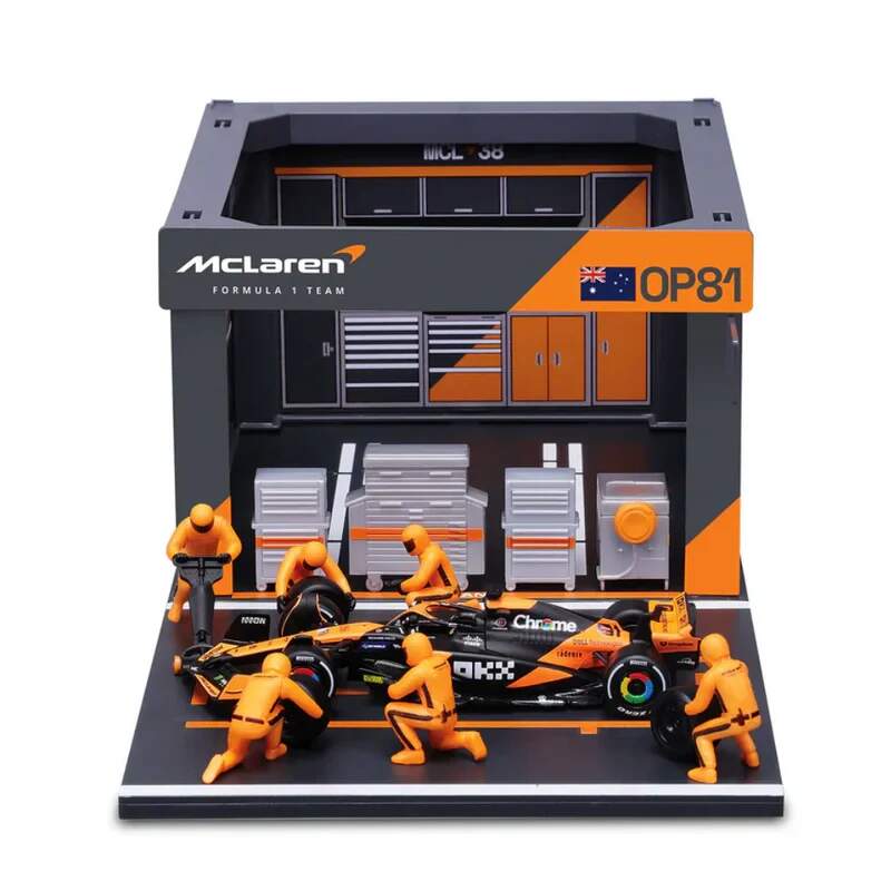Machetă Bburago McLaren F1 1:43 Oscar Piastri cu machetă de box
