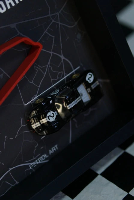 PETROL ART 3D Le Mans Frame with Ford GT40 MK II Bruce McLaren 1:43 Model