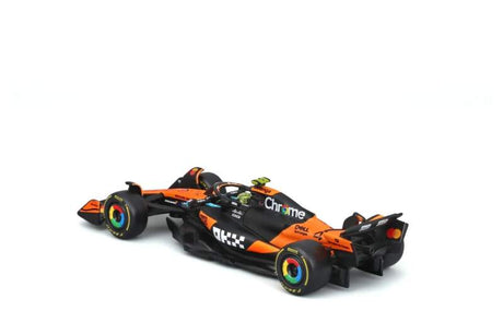 Machetă McLaren F1 MCL39 BBurago #4 Lando Norris 2025 1:43 Signature