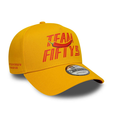 Șapcă Carlos Sainz TEAMFIFTY5 New Era 9FORTY – galbenă