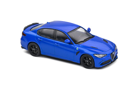 Machetă Solido Alfa Romeo Giulia Quadrifoglio 1:43 albastră