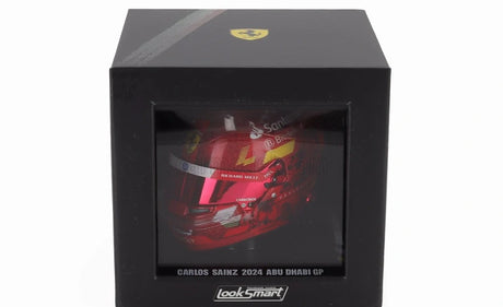 Machetă cască LookSmart Carlos Sainz 1:5 – SF Abu Dhabi 2024